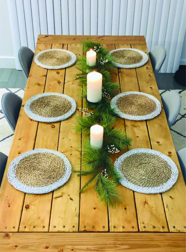 DINNING TABLE CHRISTMAS DÉCOR featured image